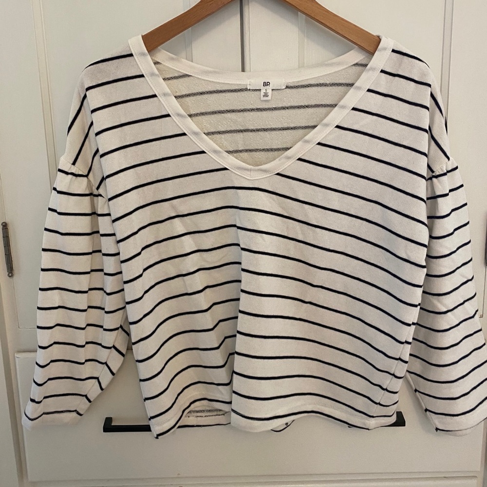 BP cropped white + navy stripped v-neck